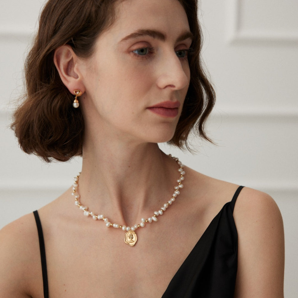 
                      
                        Blossom Queen's Signet Natural Pearl Necklace
                      
                    