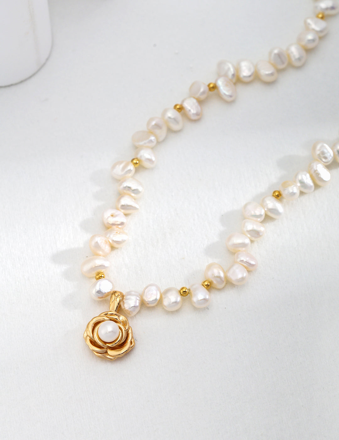 Camellia Blossom Natural Pearl (3pcs)